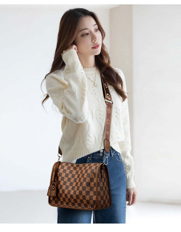 Fashionable All-match Portable Exquisite Retro Soft Leather Shoulder Messenger Bag